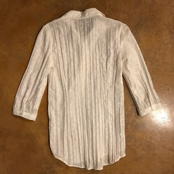 White button-up blouse - Picture 6 of 7